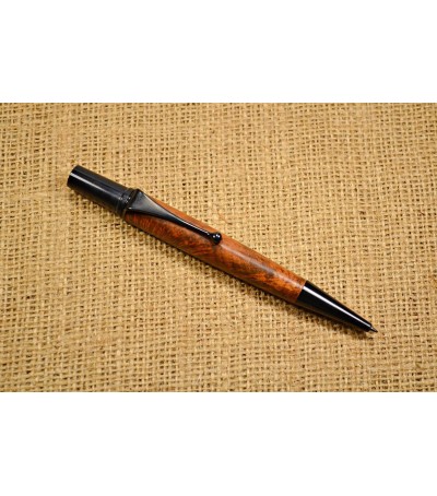 Briar Wood Pen No11